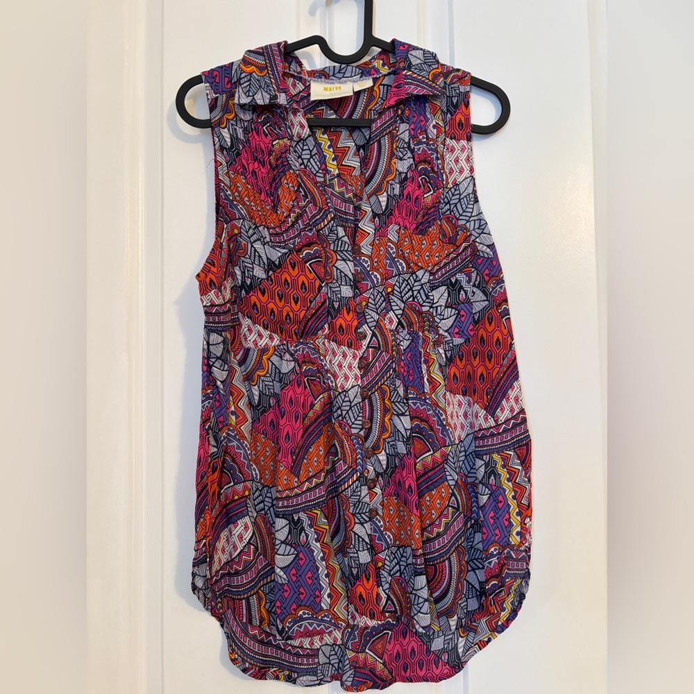 Maeve by Anthropologie - Women’s Sleeveless Geometric Patterned Blouse. Sz S